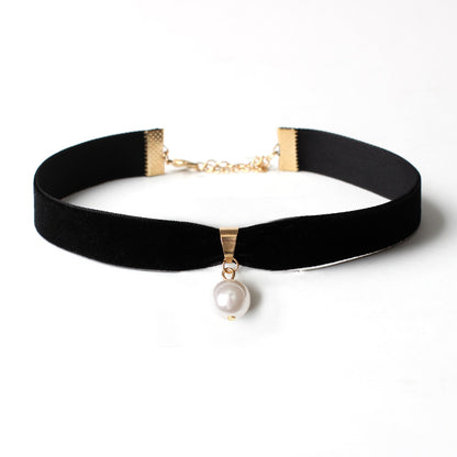 Black choker with Pearl Pendant