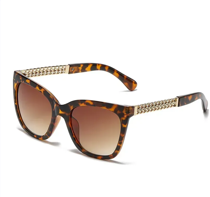 Leopard-frame-classy-elegant-sunglasses