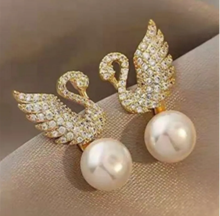 Swan with stones Earring